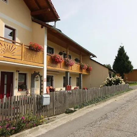 Πανδοχείο Gaestehaus Schreiner *