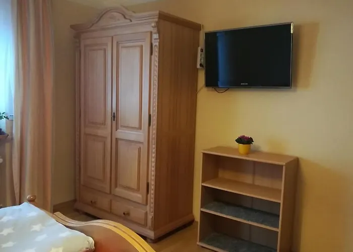 Kro Gaestehaus Schreiner *